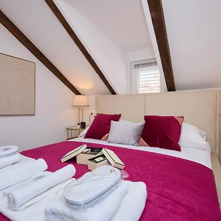 Old Town Casa Nevia Apartment